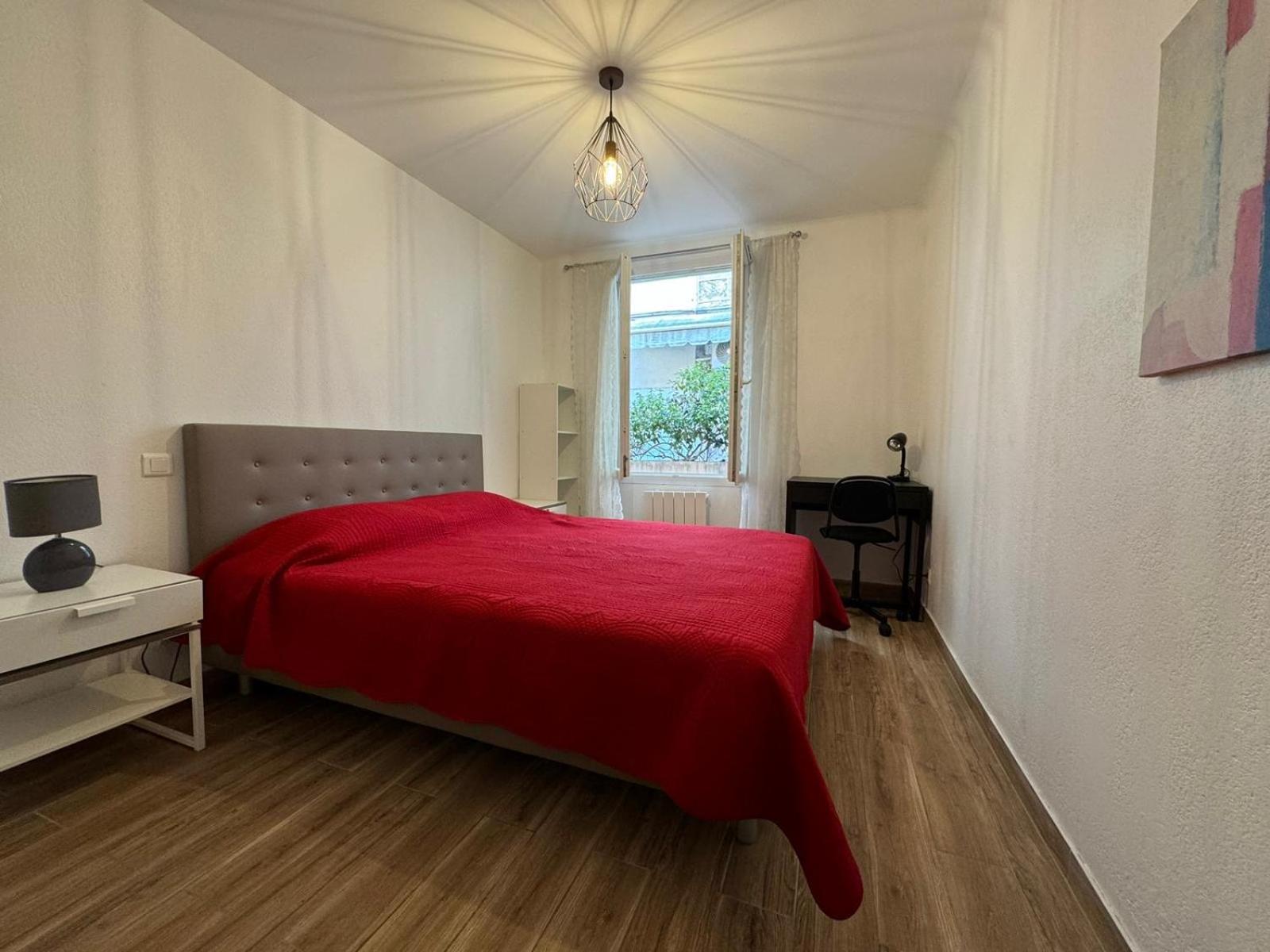 Cosy Poullan, 2-Bedroom Apartment, 200 M From The Beach Nice Bagian luar foto